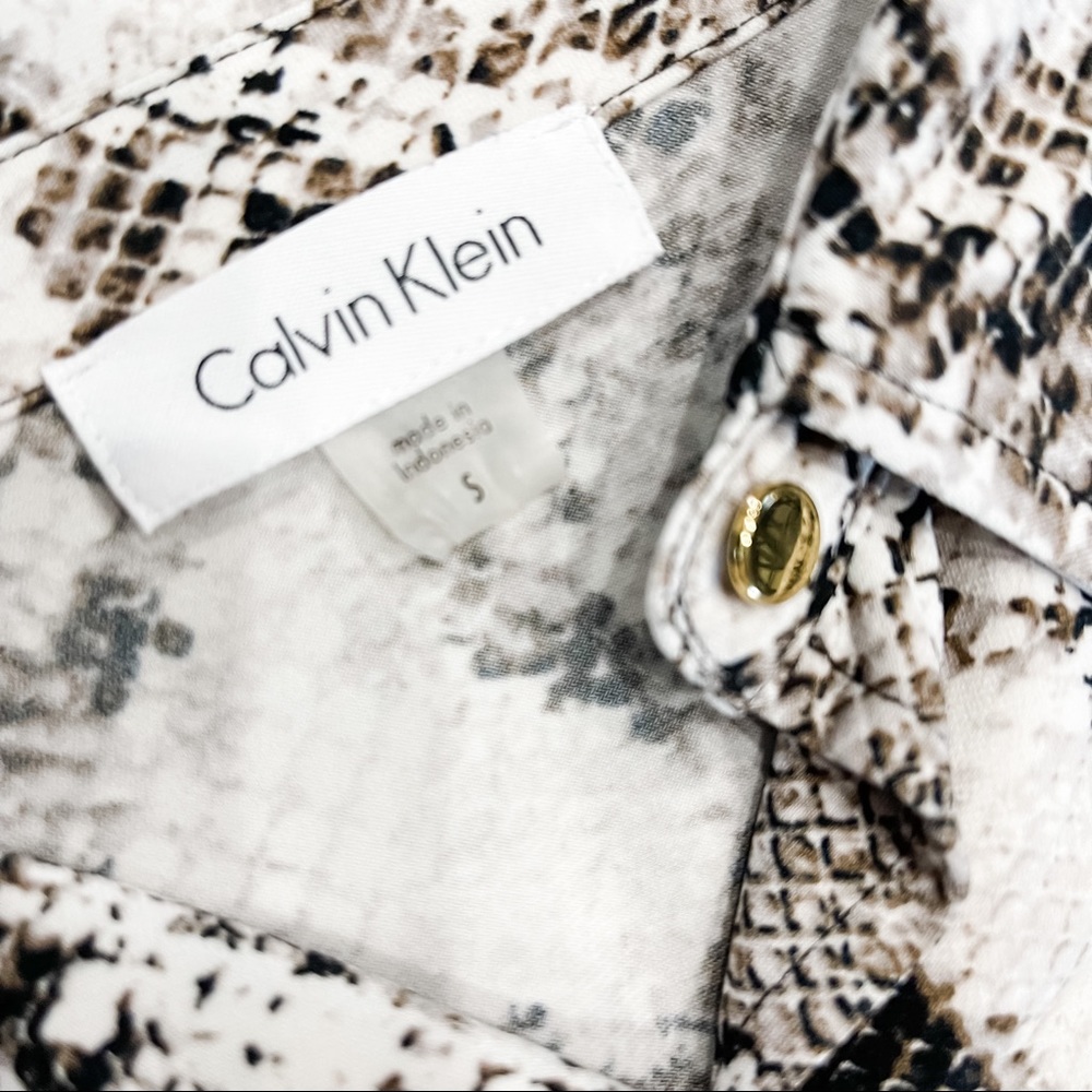 Calvin Klein Blouse - Picture 5 of 5